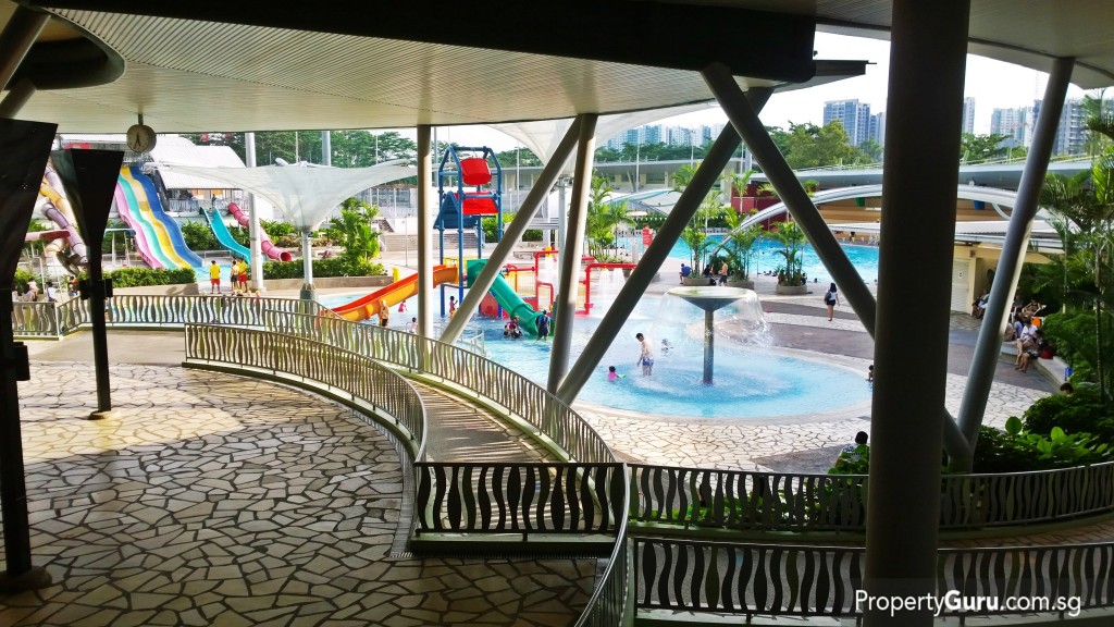 Swimming complex at Anchorvale Community Centre