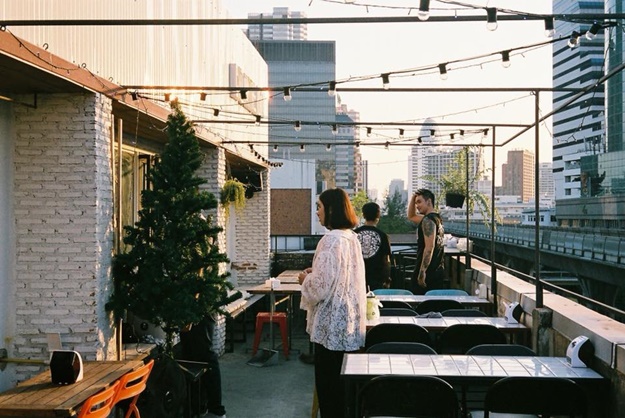 Cat On The Roof à¸£à¹à¸²à¸à¸à¸±à¹à¸à¸à¸´à¸§à¸¢à¹à¸²à¸à¸ªà¸°à¸à¸²à¸à¸à¸§à¸²à¸¢ 