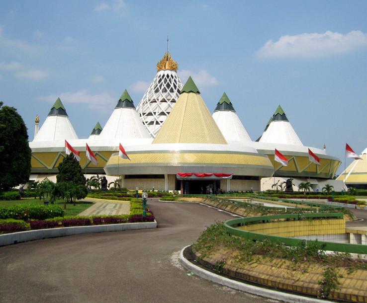 taman mini indonesia indah