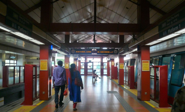 Photo: Choa Chu Kang LRT Platform (Photo: zhen kang, WIkimedia Commons)