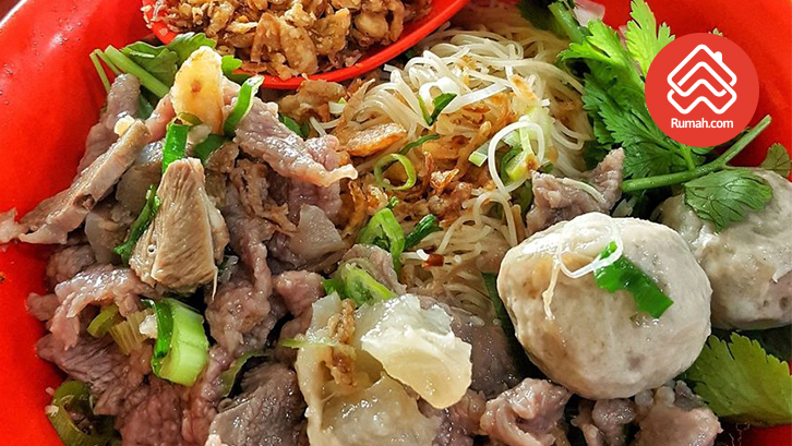 Tempat Makan Bakso Rekomendasi: Bakso Akiaw 99 Medan