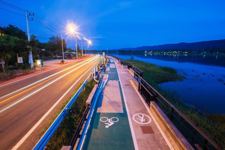 Bike lane Korat_02