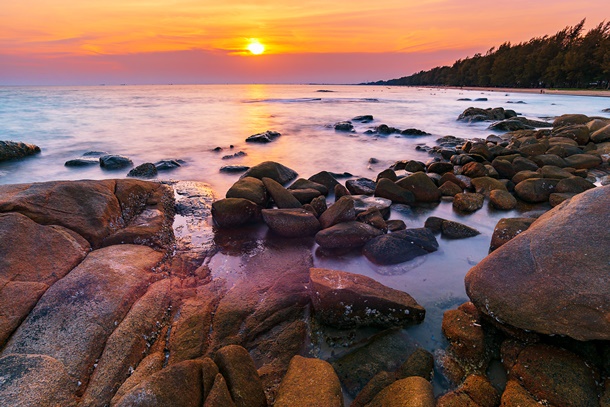Sunset,Time,At,Larn,Hin,Khao.,Beautiful,Beach,In,Name