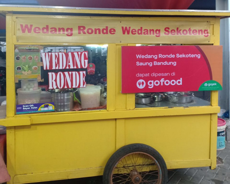 1. Pasar Modern BSD: Saung Bandung