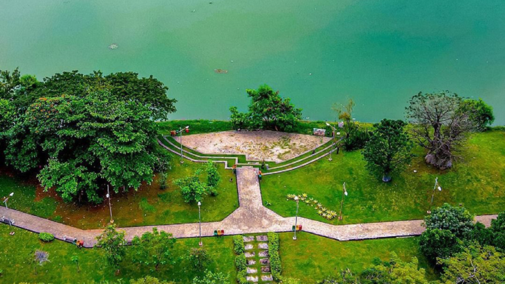1. Taman di Jakarta Timur: Taman Waduk Ria Rio