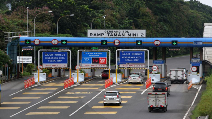 Keluar GT TMII, akses menuju Jl. Raya Pondok Gede. (Foto: sindonews.com)