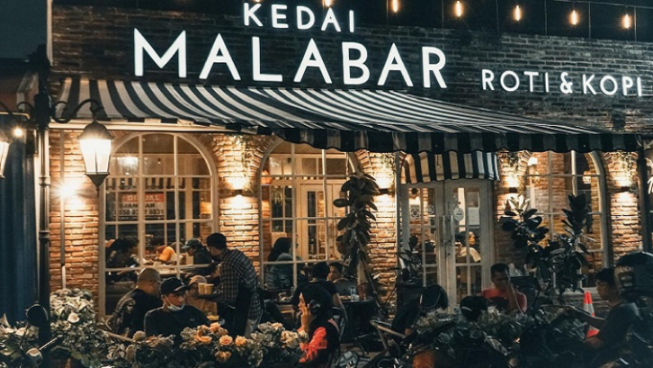 8. Tempat Buka Puasa di Jakarta Timur: Kedai Malabar, Bergaya Eropa