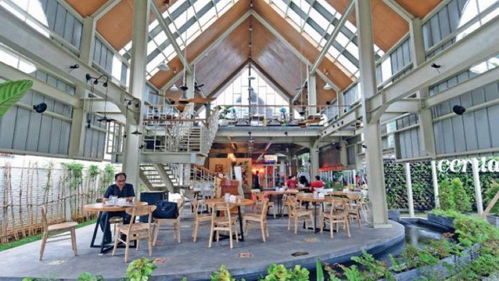 1. Tempat Buka Puasa di Jakarta Timur: Cerita Cafe, Cozy dan Super Nyaman