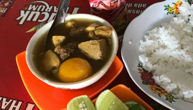 2. Kuliner Makassar: Pallubasa Onta