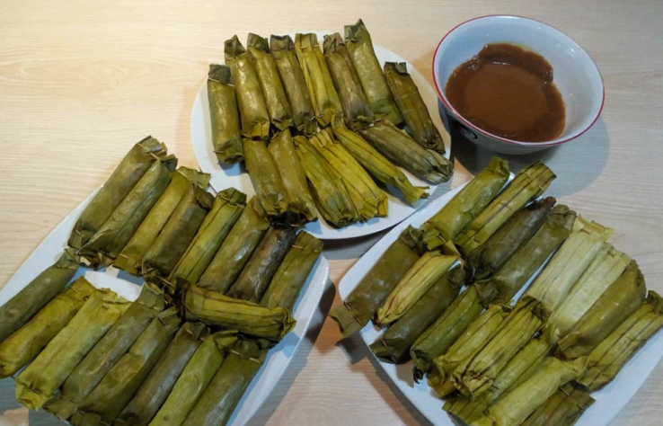 10. Kuliner Makassar: Otak-otak Bu Elly