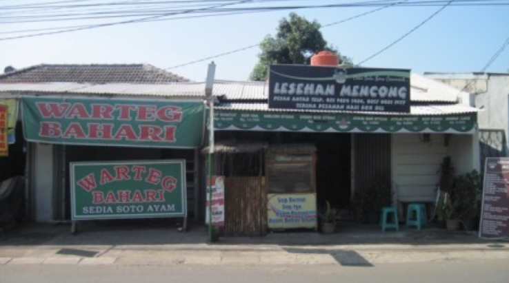 10. Kuliner Tangerang: Bebek Bakar dan Ayam Bakar Lesehan Mencong
