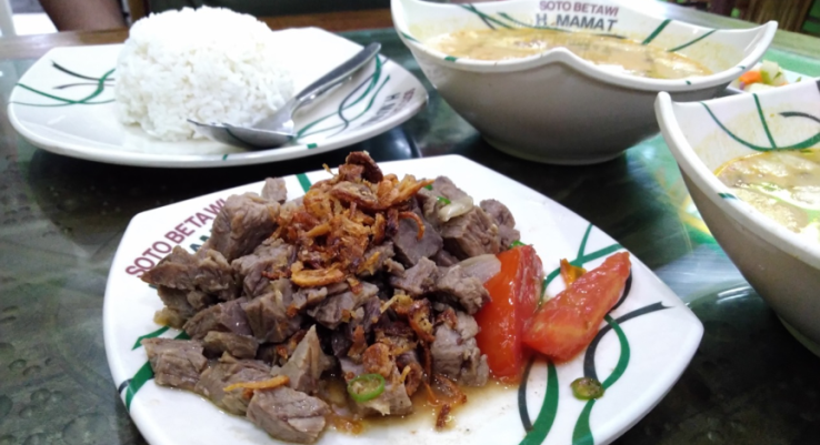 3. Kuliner Tangerang: Soto Betawi H. Mamat