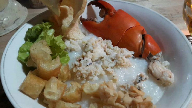 4. Kuliner Pasar Lama Tangerang: Bubur dan Mie Kepiting Hokie