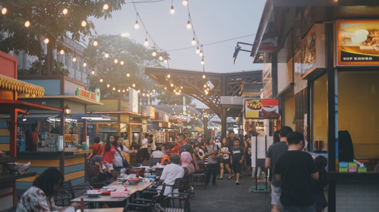 5. Kuliner PIK: Food Street