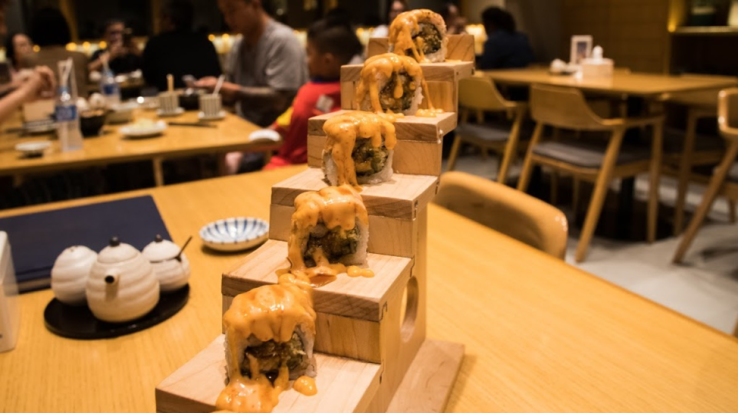 8. Kuliner PIK: Sushi Hiro