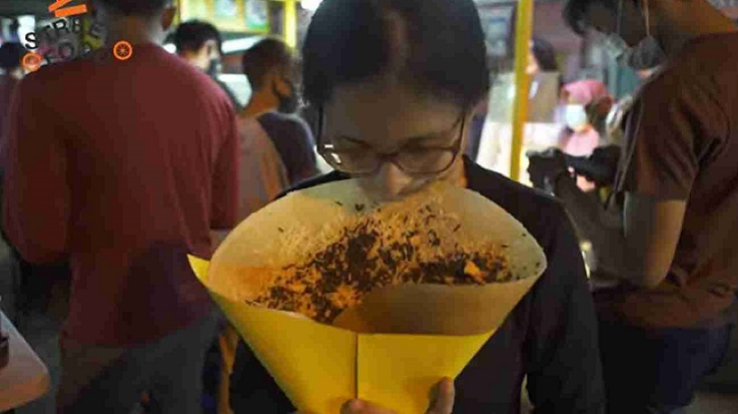 9. Kuliner Pasar Lama Tangerang: Crepes Jumbo