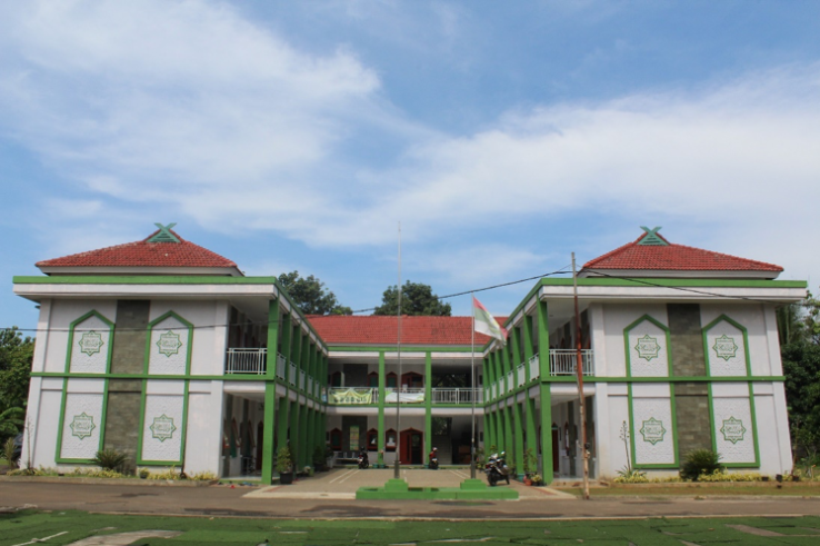3. Pesantren di Depok: Nurussalam