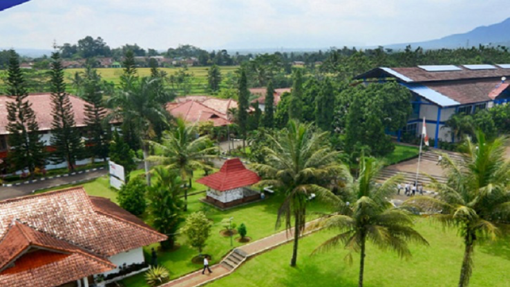7. Pesantren di Sukabumi: Al Kausar Boarding School