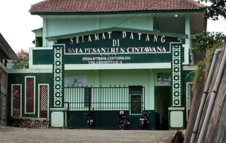 7. Pesantren di Tasikmalaya: Cintawana