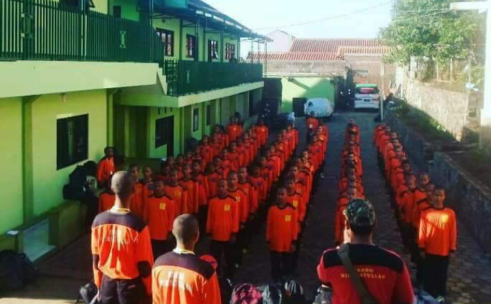 2. Pesantren di Bandung: Hidayatullah