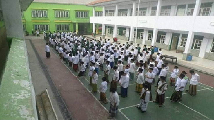 4. Pesantren di Bekasi: Pesantren Yapink