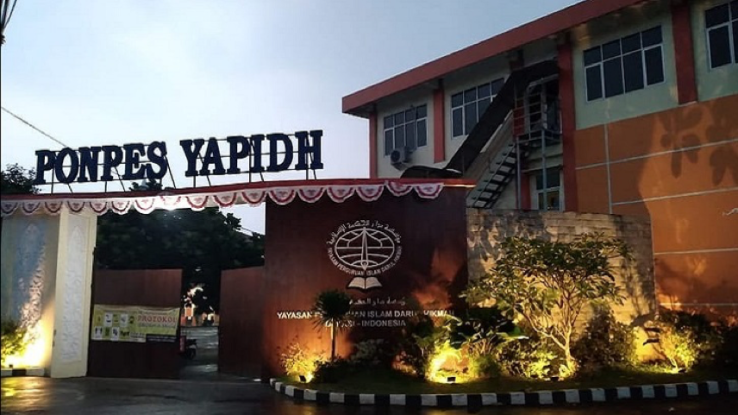 8. Pesantren di Bekasi: Perguruan Islam Darul Hikmah