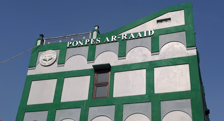9. Pesantren di Bandung: Ar-Raaid