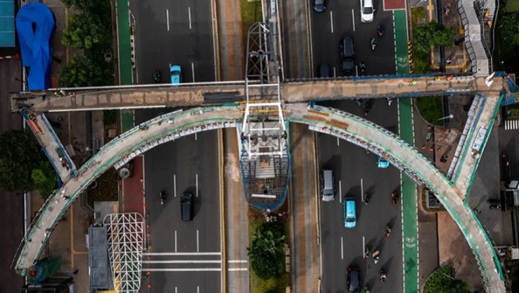 Proses Pembangunan JPO Pinisi Sudirman