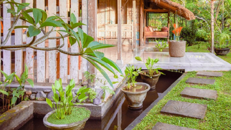 8. Villa di Bali Desain Tradisional: Villa Passiflora