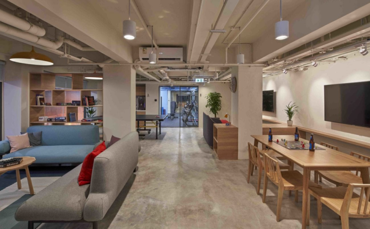 3. Coworking Space Tangerang: Weave Co Working Space