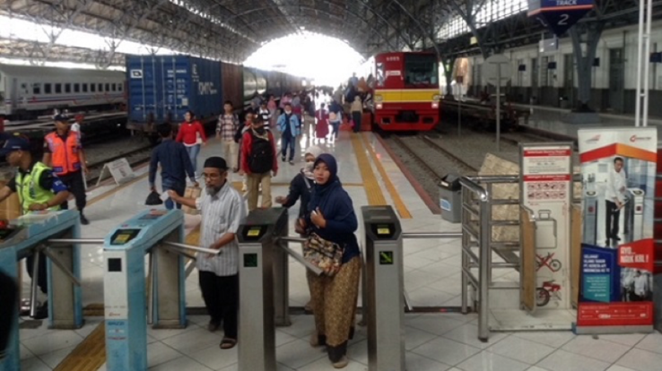 Rute KRL Tanjung Priok (Pink)