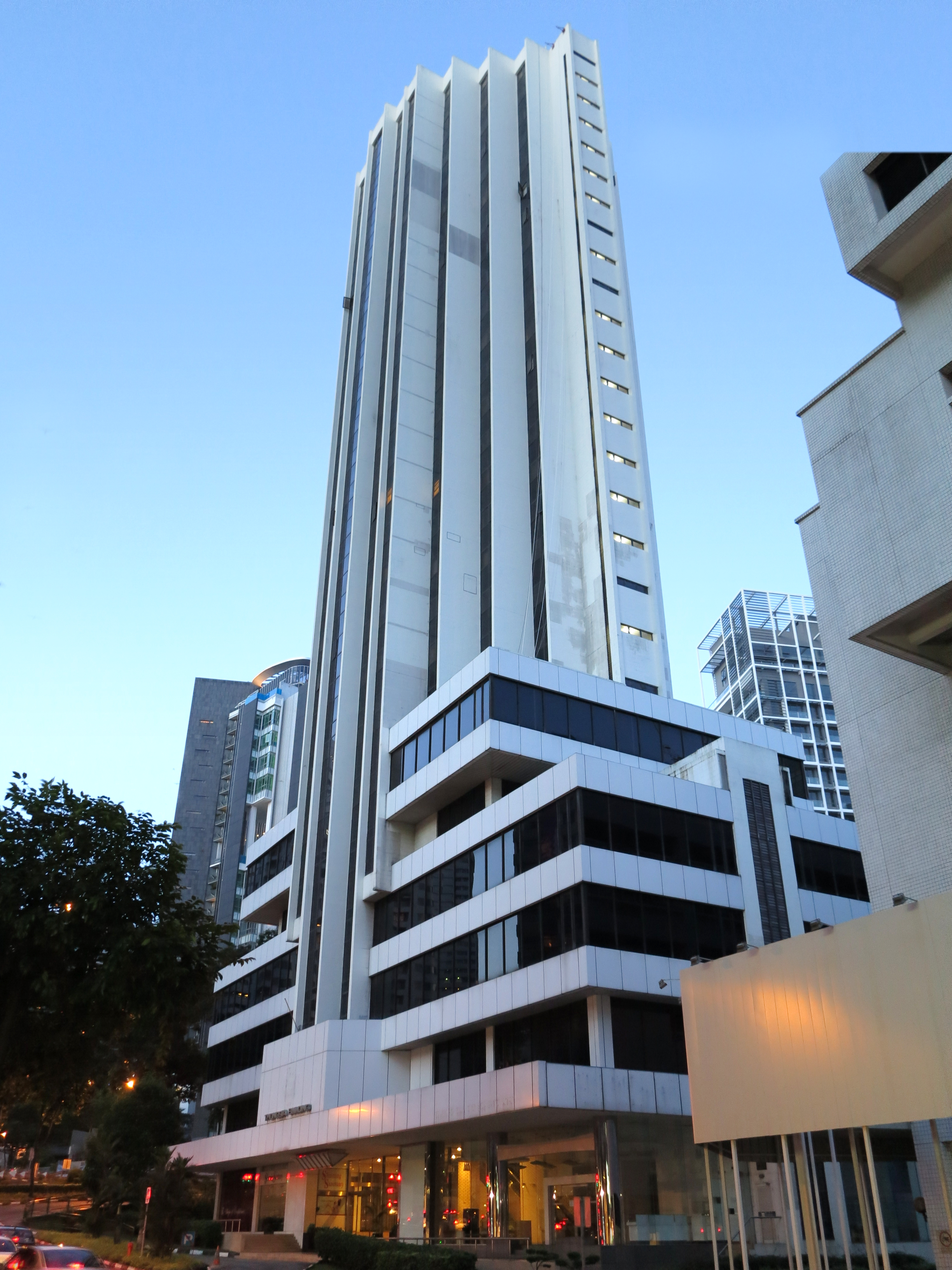Thong Sia Building