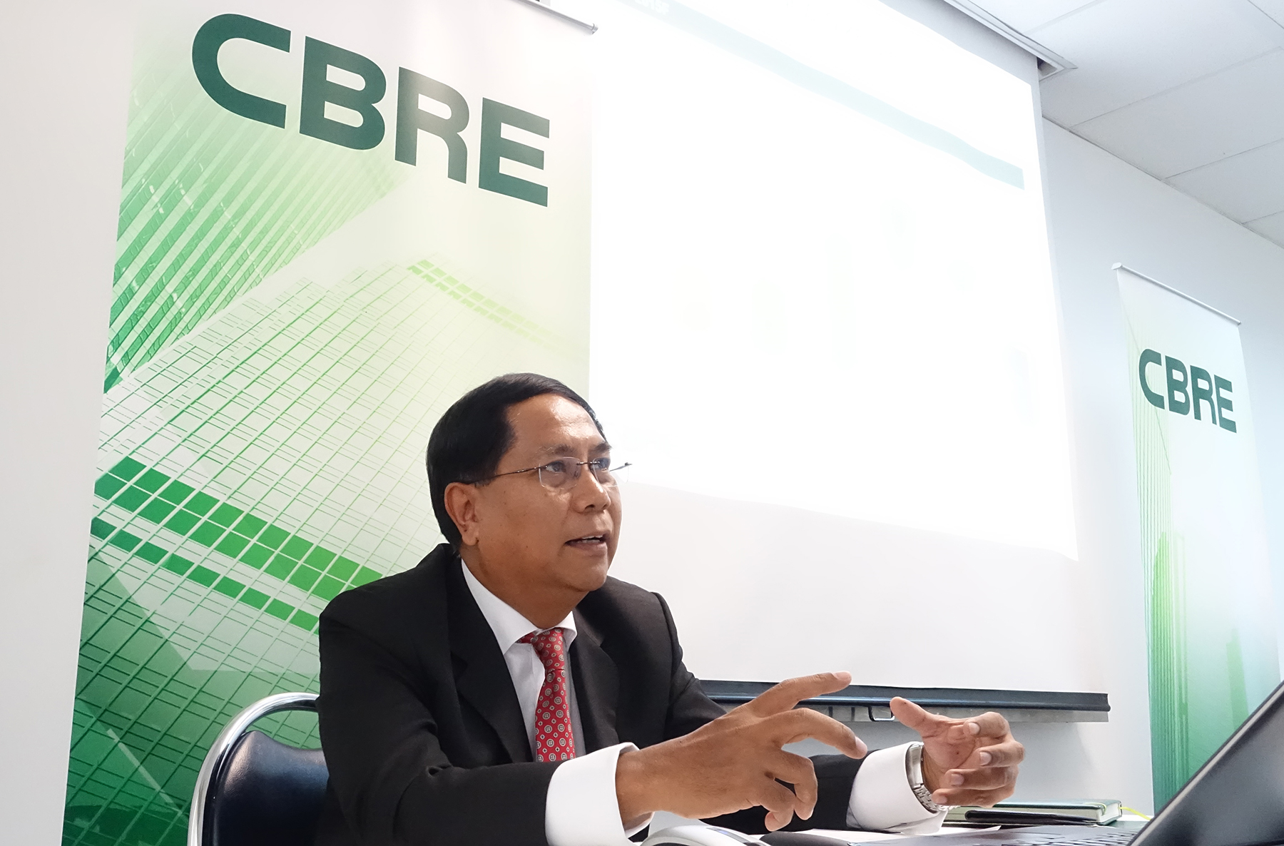 CBRE_nithipat tongpun