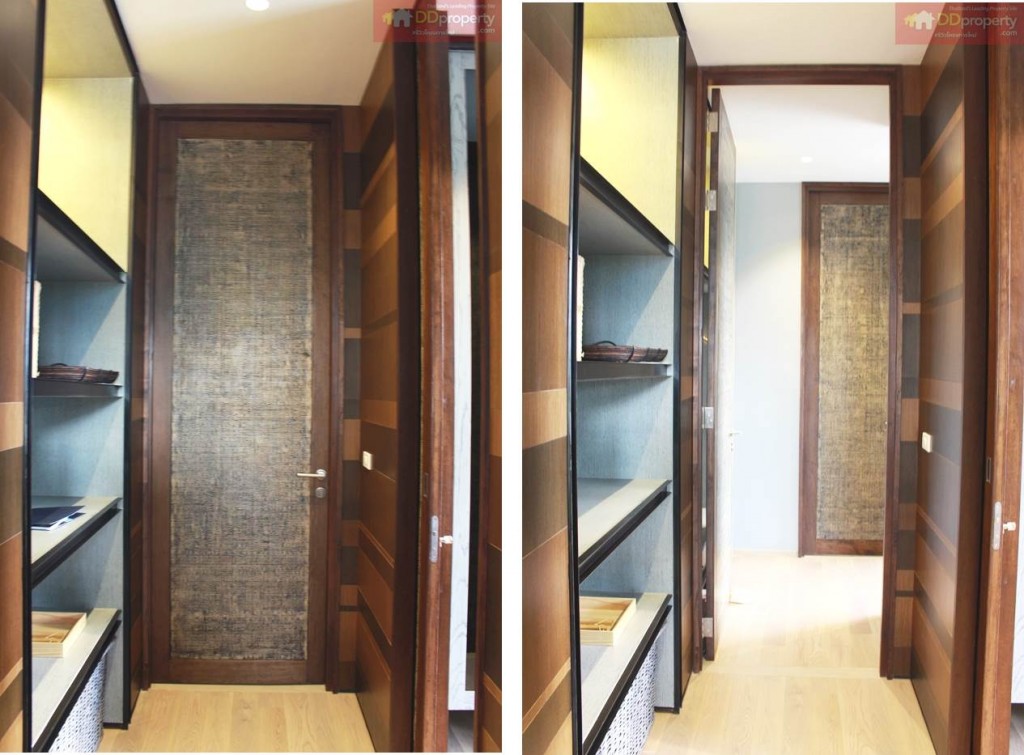 เข้าห้องมาด้านซ้ายมือเป็นทางไปยังห้องนอนทั้ง 2 ห้อง