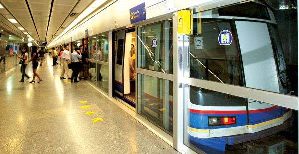 Car-free-day-mrt
