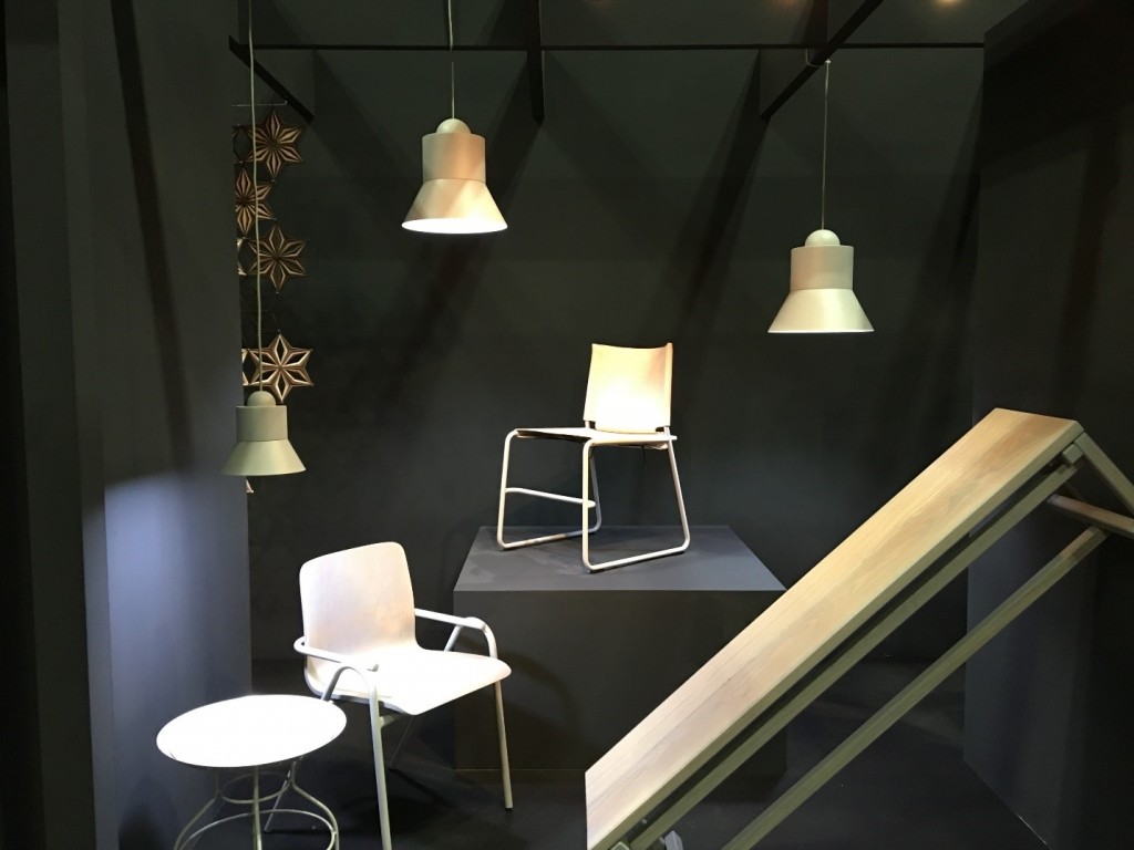 งานดีไซน์ไฟระย้าจาก SERIP ORGANIC LIGHTING ที่ดูสวยงาม โดดเด่นเลยทีเดียว (www.serip.com.pt) ประเทศโปรตุเกส