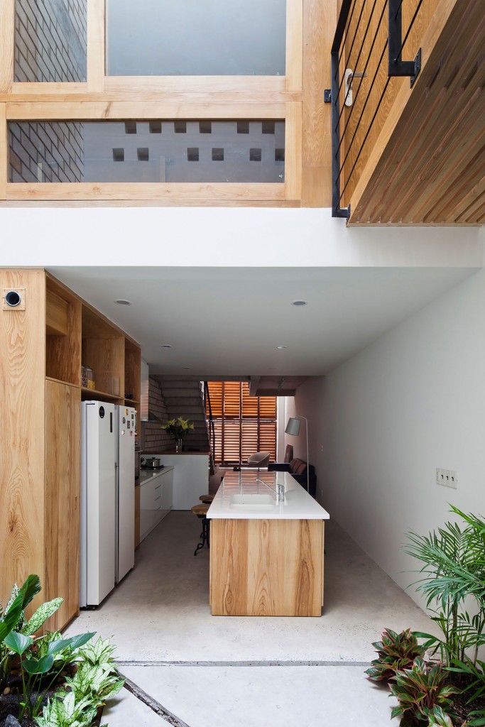 folding shutter townhouse