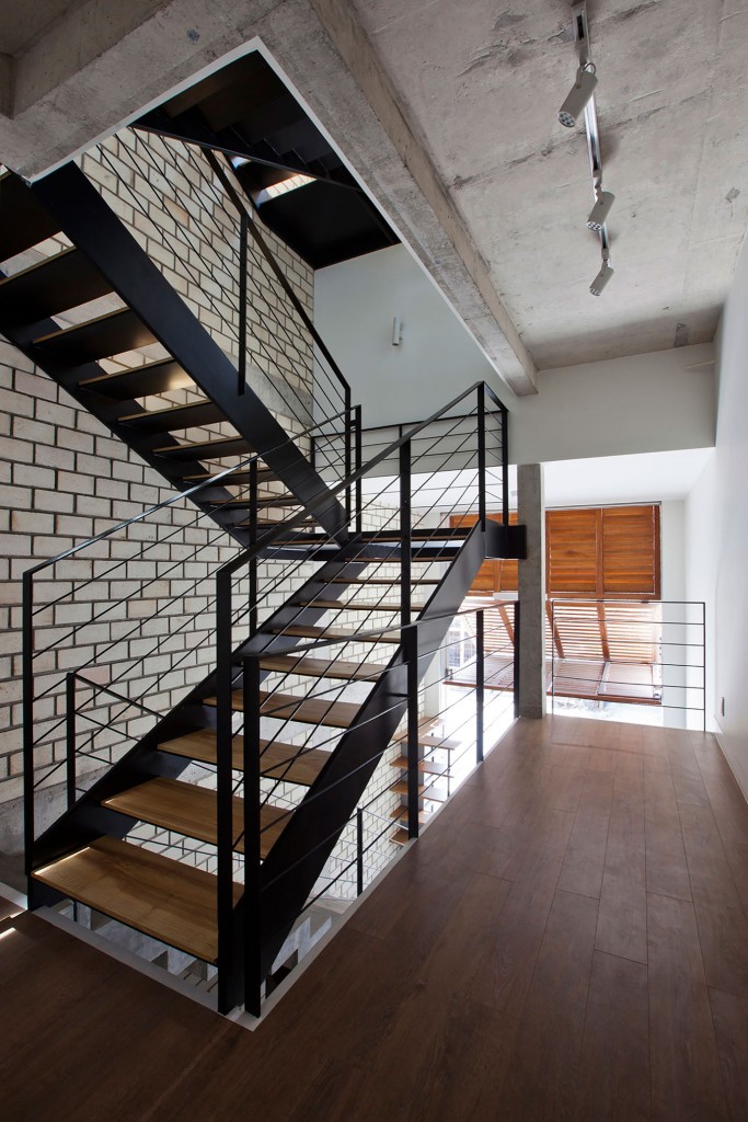 folding shutter townhouse