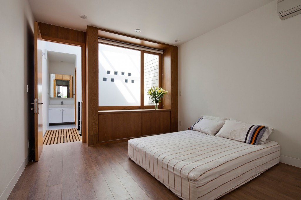 folding shutter townhouse
