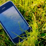 3 ขั้นตอนง่ายๆ เมื่อมือถือหายขณะเล่นน้ำสงกรานต์