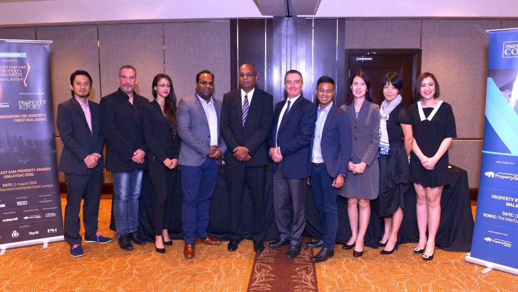 Pic 4-L-R_Tan, Robert, Gianchandani, Fernandez, Kumar, Gambero, Adis, Chan, Karen Tan & Rungruengrayupkul (final)