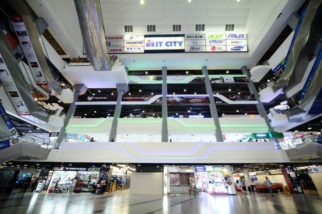 new Pantip Plaza_inside
