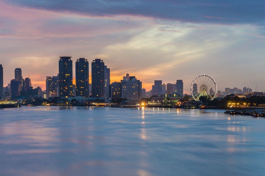 Chao Phraya_Charoenkrung side