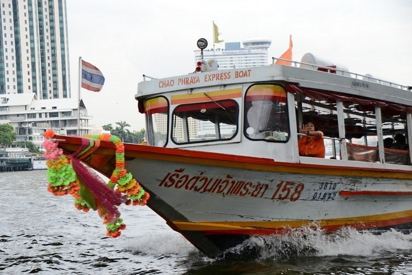 เรือด่วนเจ้าพระยา ธงส้ม