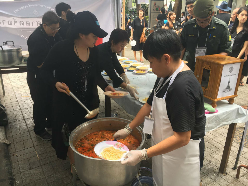 Volunteers for Dad_activity
