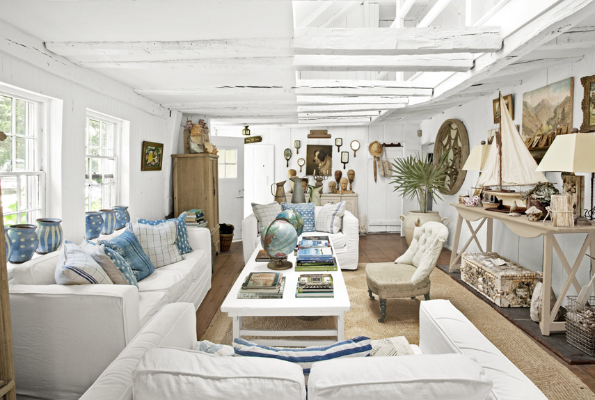 แต่งห้องนั่งเล่น สไตล์ Beach Decor ด้วยสีขาว
