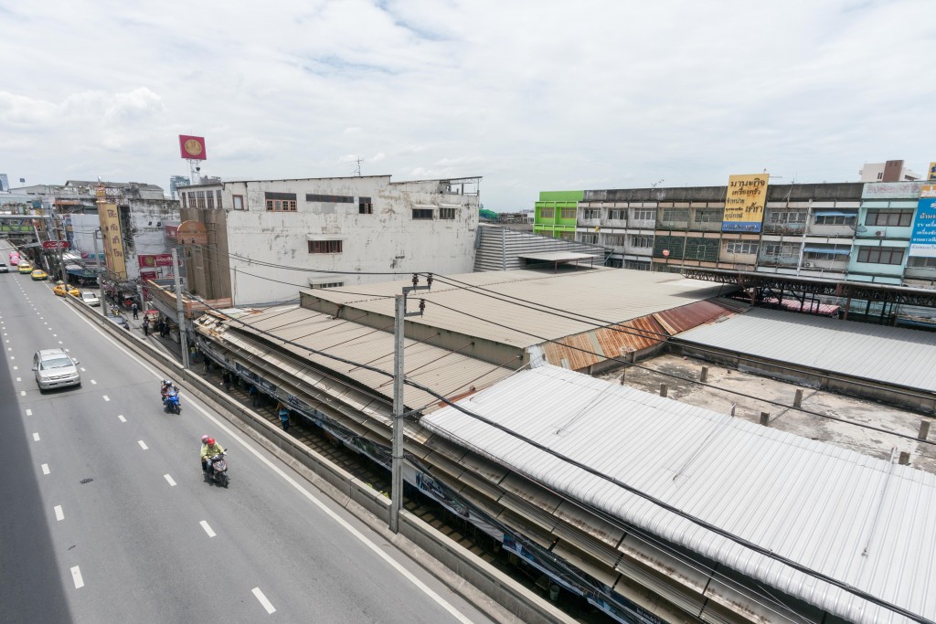 ตลาดเอี่ยมเจริญ