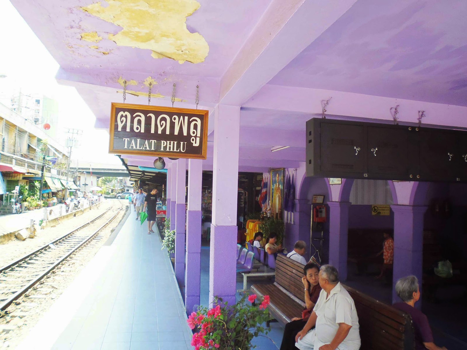จูงมือแม่ร่วมย้อนวันวาน กับร้านระดับตำนาน ย่านตลาดพลู