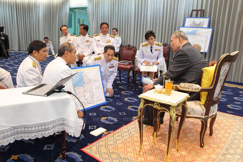 ในหลวงรัชกาลที่ 9 ทรงห่วงใยประชาชน กับสถานการณ์น้ำท่วมในปี 54