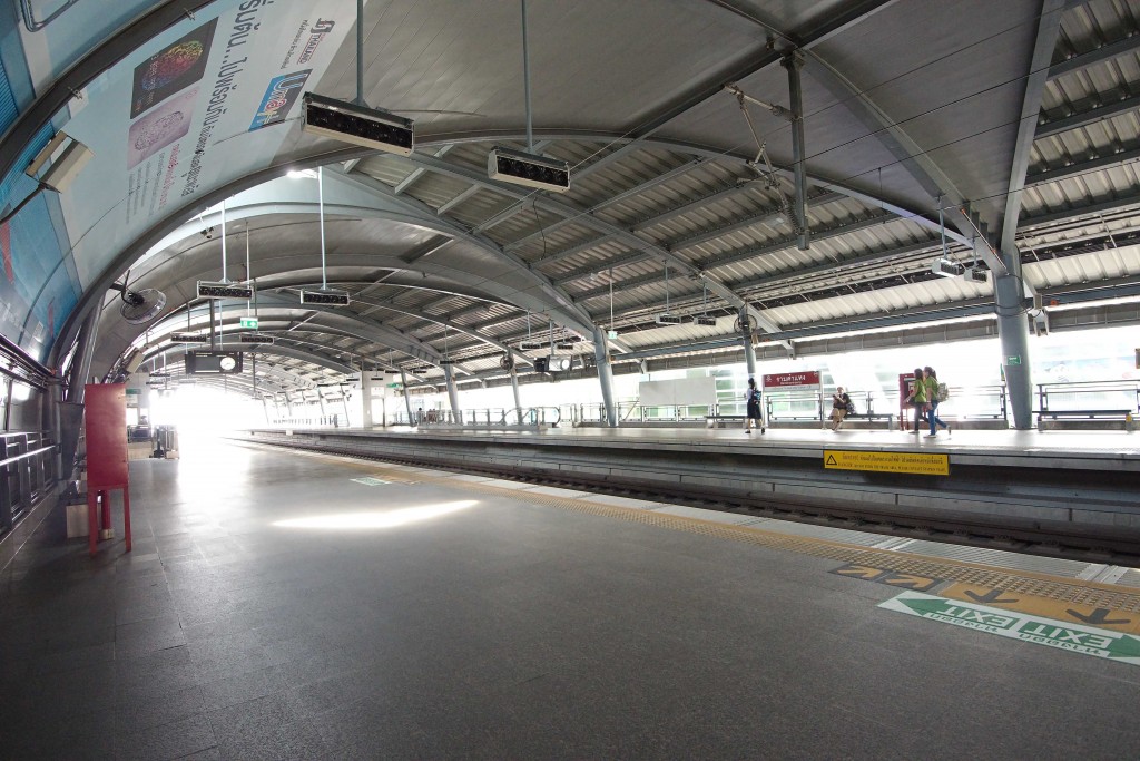 รถไฟฟ้าแอร์พอร์ตลิงก์เร่งปรับปรุงขนานใหญ่ในปี 2561